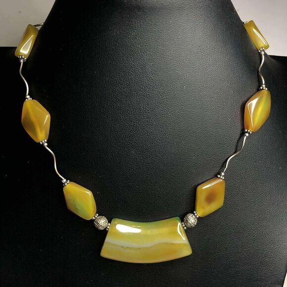 2093 Golden Agate Bead twist Necklace 16-18” - Picture 1 of 2